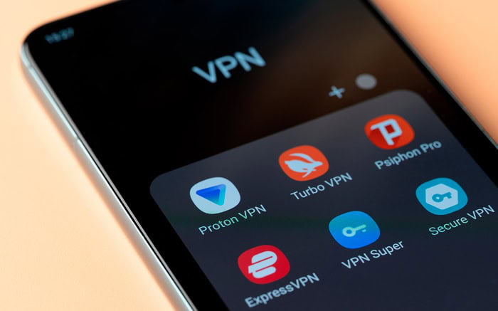 Smartphone screen showing multiple VPN app icons