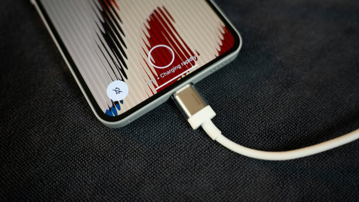Smartphone charging with USB C cable